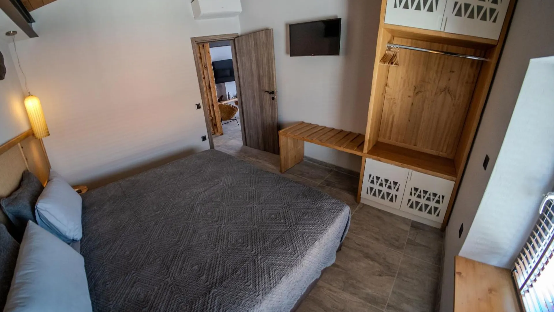 Argus By Alexandros Hotel Apartments ニキティ